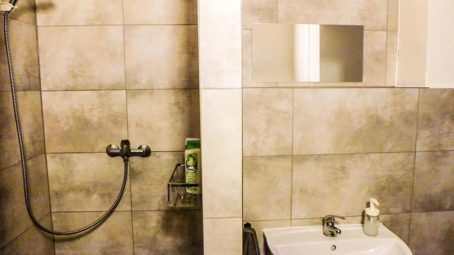 Room In The Heights R1 Prag